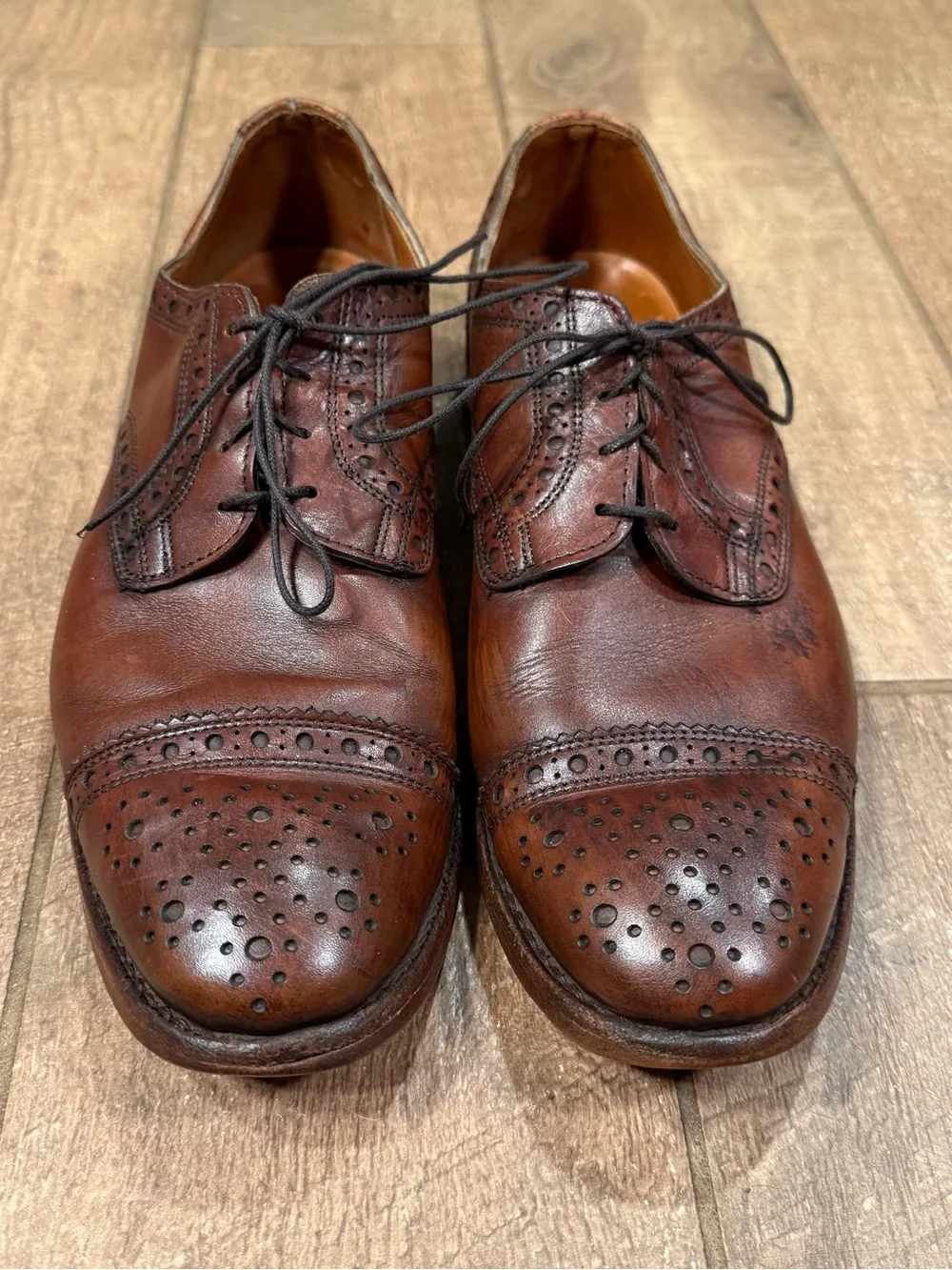 Allen Edmonds Rogue Brogue Oxford Men Size 9.5 D Brown Leather Wingtip Low Shoes